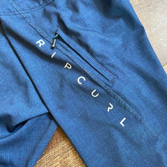 Rip Curl Mirage Boardshorts - Size 28 - Picture 7 of 8